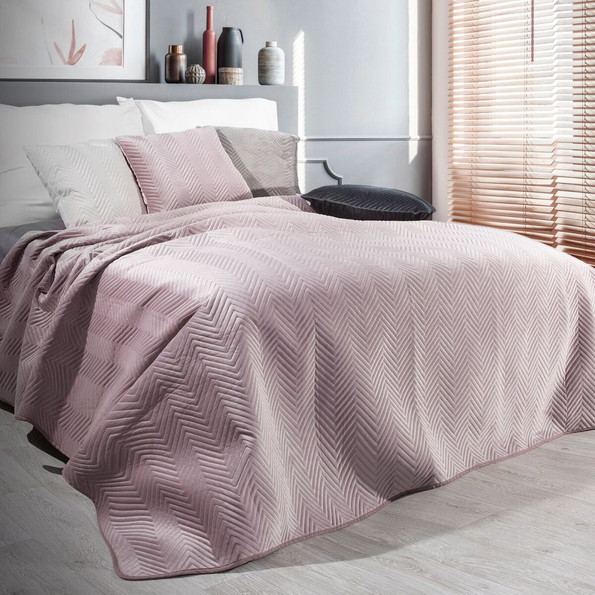 Sofia Bedspread in Blush Pink, 220 x 240 cm