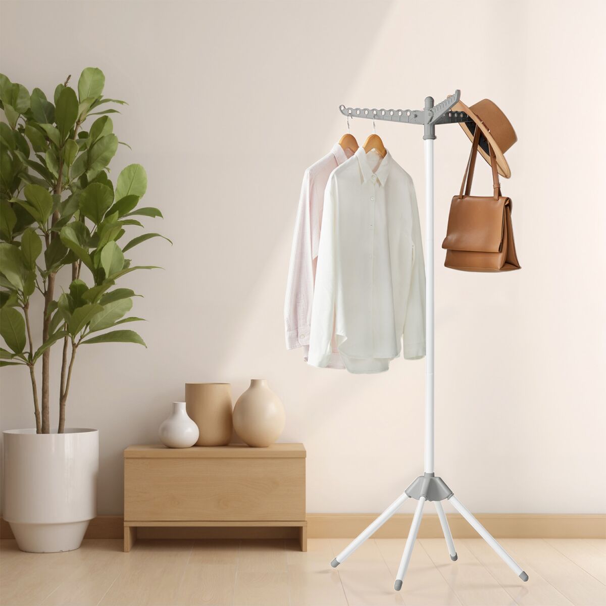 Clothes Drying Rack, Freestanding Dryer, with 3 Rotating Arms for Hangers