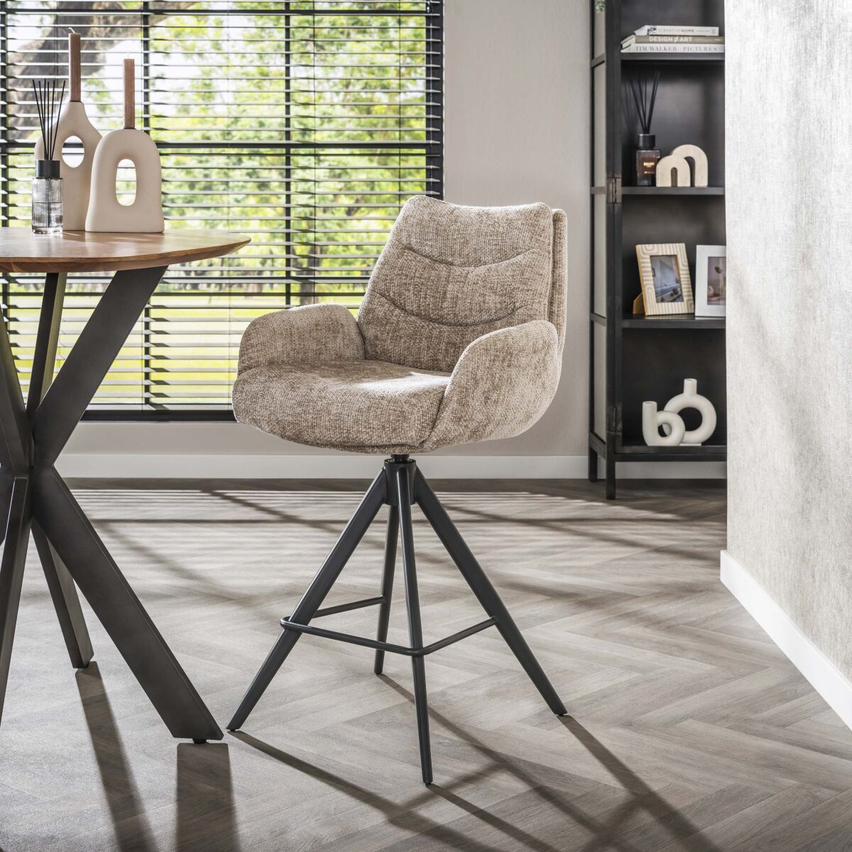 Lounge Swivel Bar Chair, Set of 2 – Hoven sand